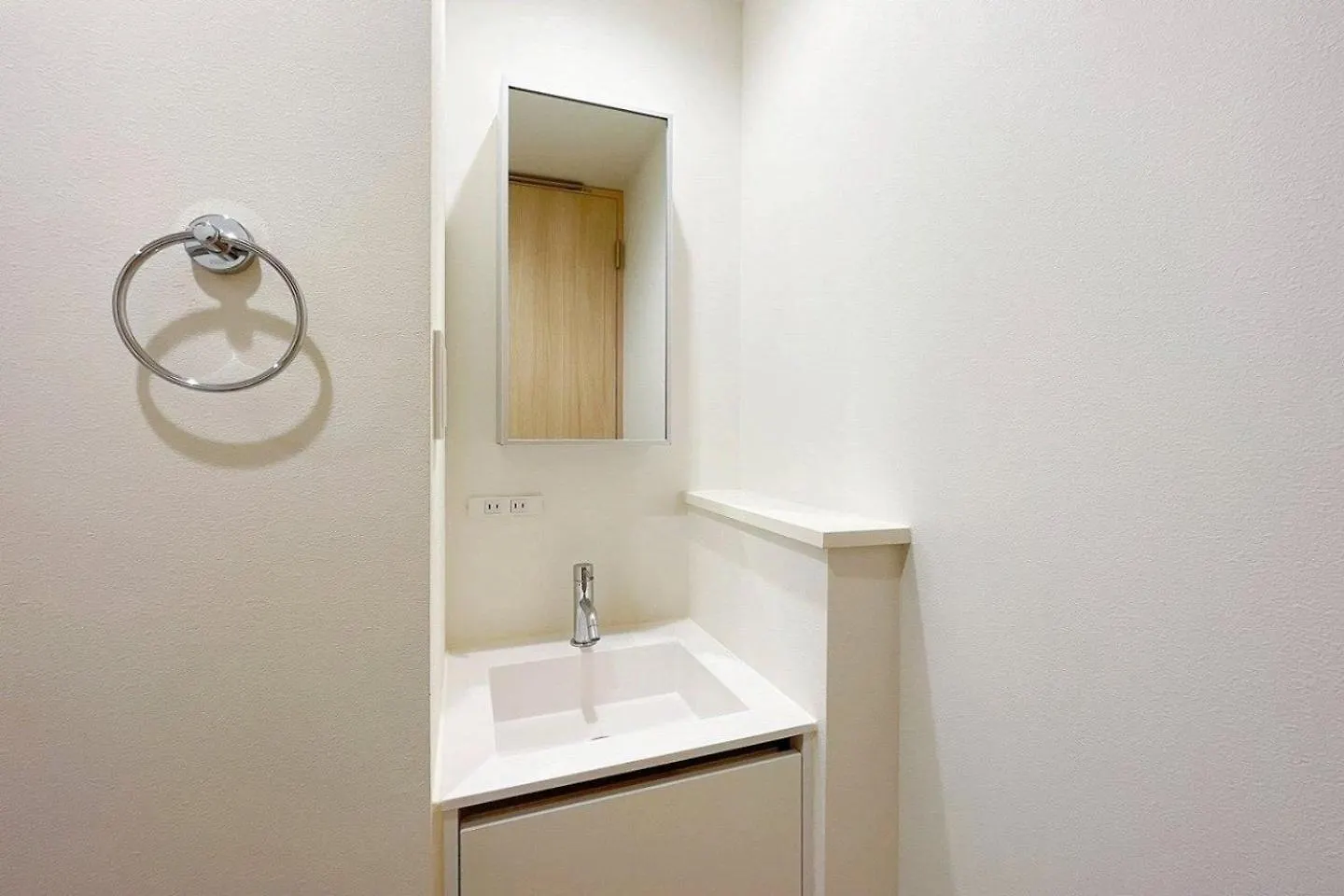 Nozomio Premier Meidaimae Tokyo Apartment